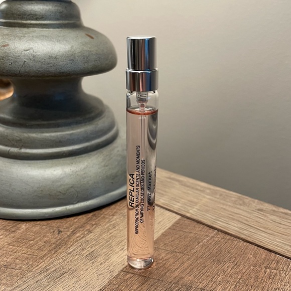 REPLICA Flower Market Travel Spray - Picture 6 of 9